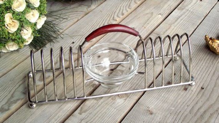 Toast rack and butter pot